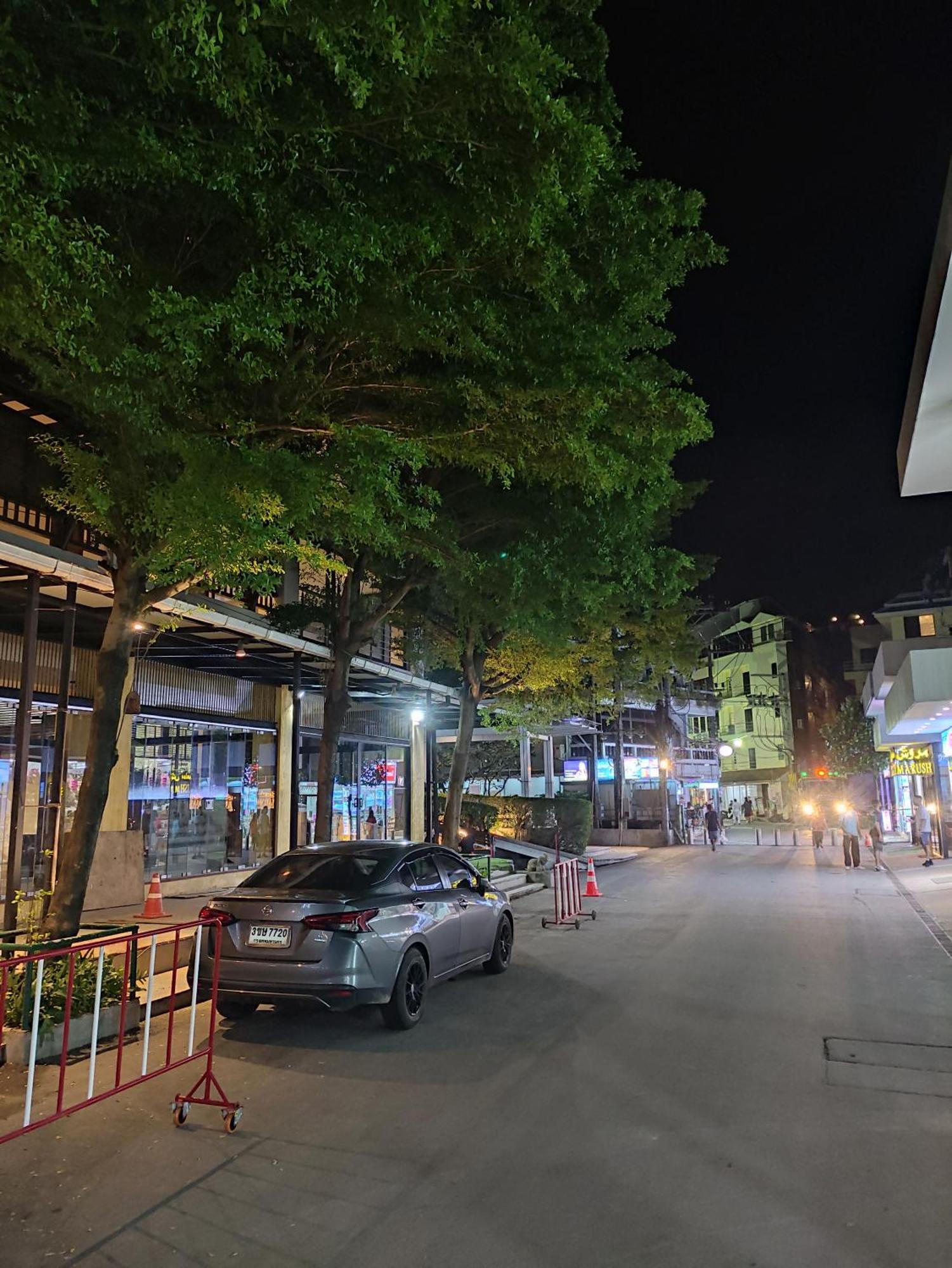 Sea Beach Paradise Patong 외부 사진