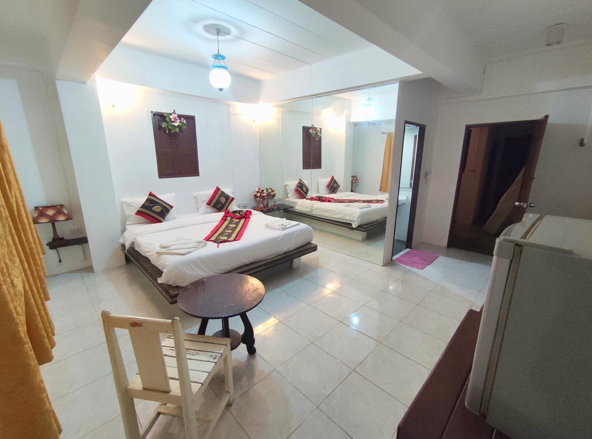Sea Beach Paradise Patong 외부 사진