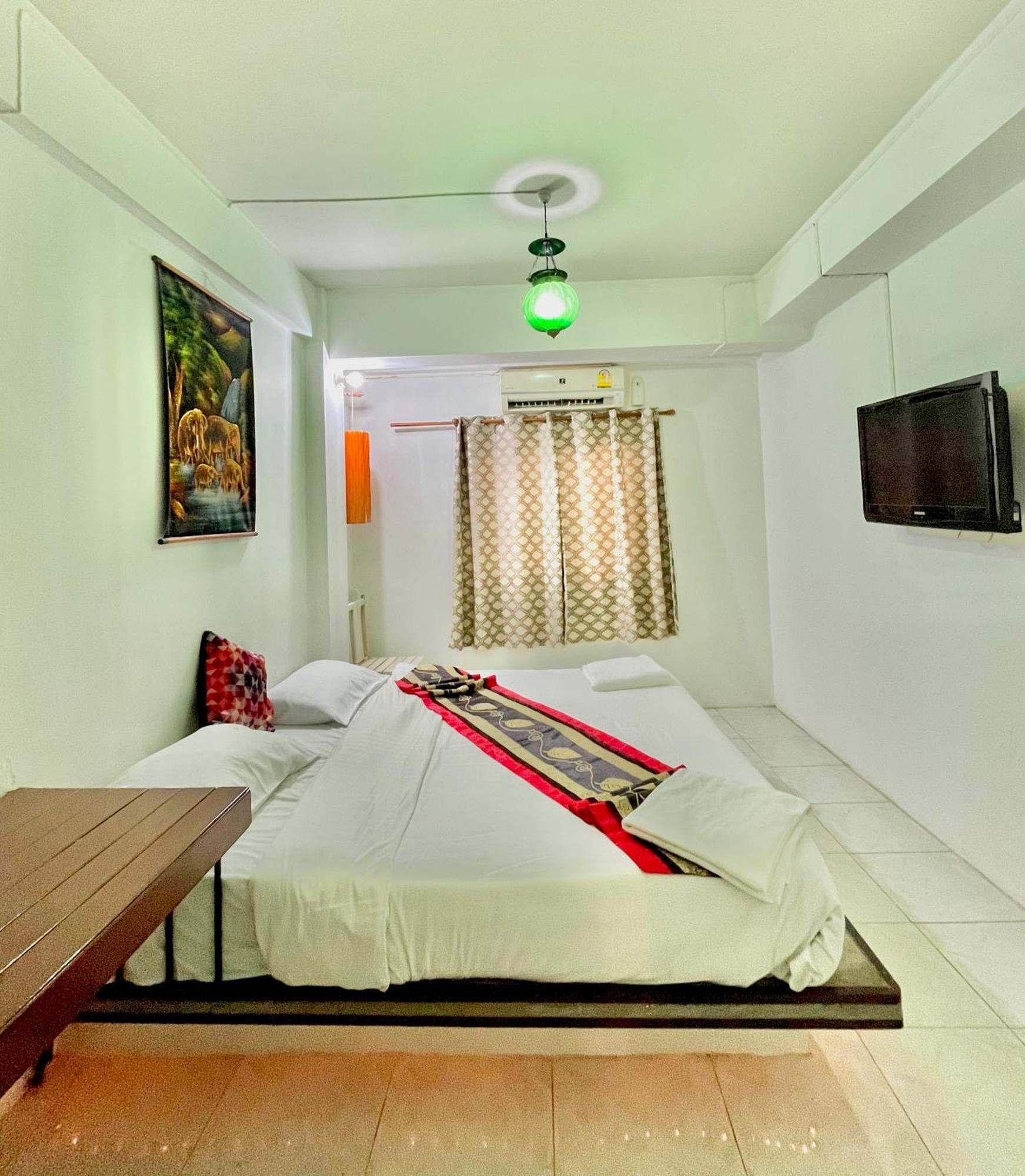 Sea Beach Paradise Patong 외부 사진